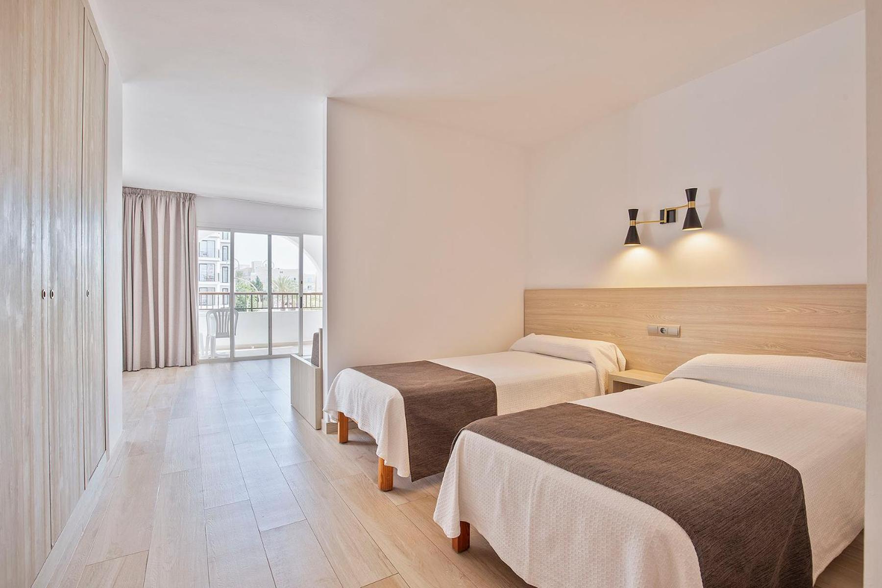 Sunside Ibiza Studios - Only Adults- Formerly Known As Central Park サンアントニオアバド エクステリア 写真